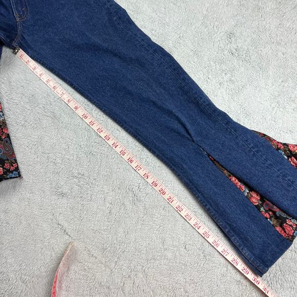 Levi’s women’s Vintage 1987 505 Blue Jeans size 28x30 Reworked - Picture 8 of 9